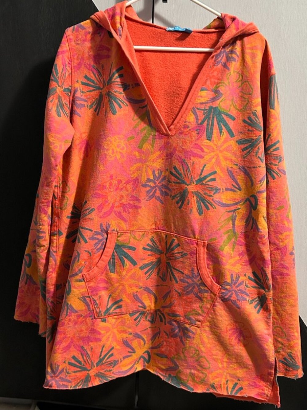 Fresh Produce Bright Coral Tropical Floral V-Neck Tunic Hoodie Coastal Wmn's XL